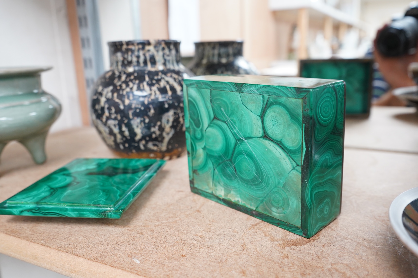 An Art Deco malachite box, 12cm wide
